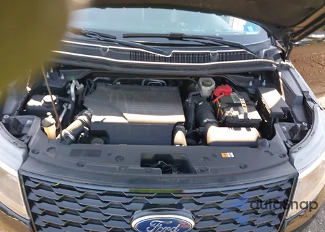 2018 Ford Explorer Sport z USA, uszkodzony, nr VIN 1FM5K8GT2JGA77505